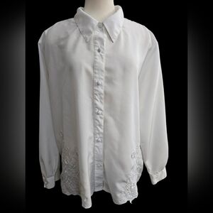 Beautiful Vintage Elisabeth Williams 2XL Blouse With Lace Embroidered Detail
